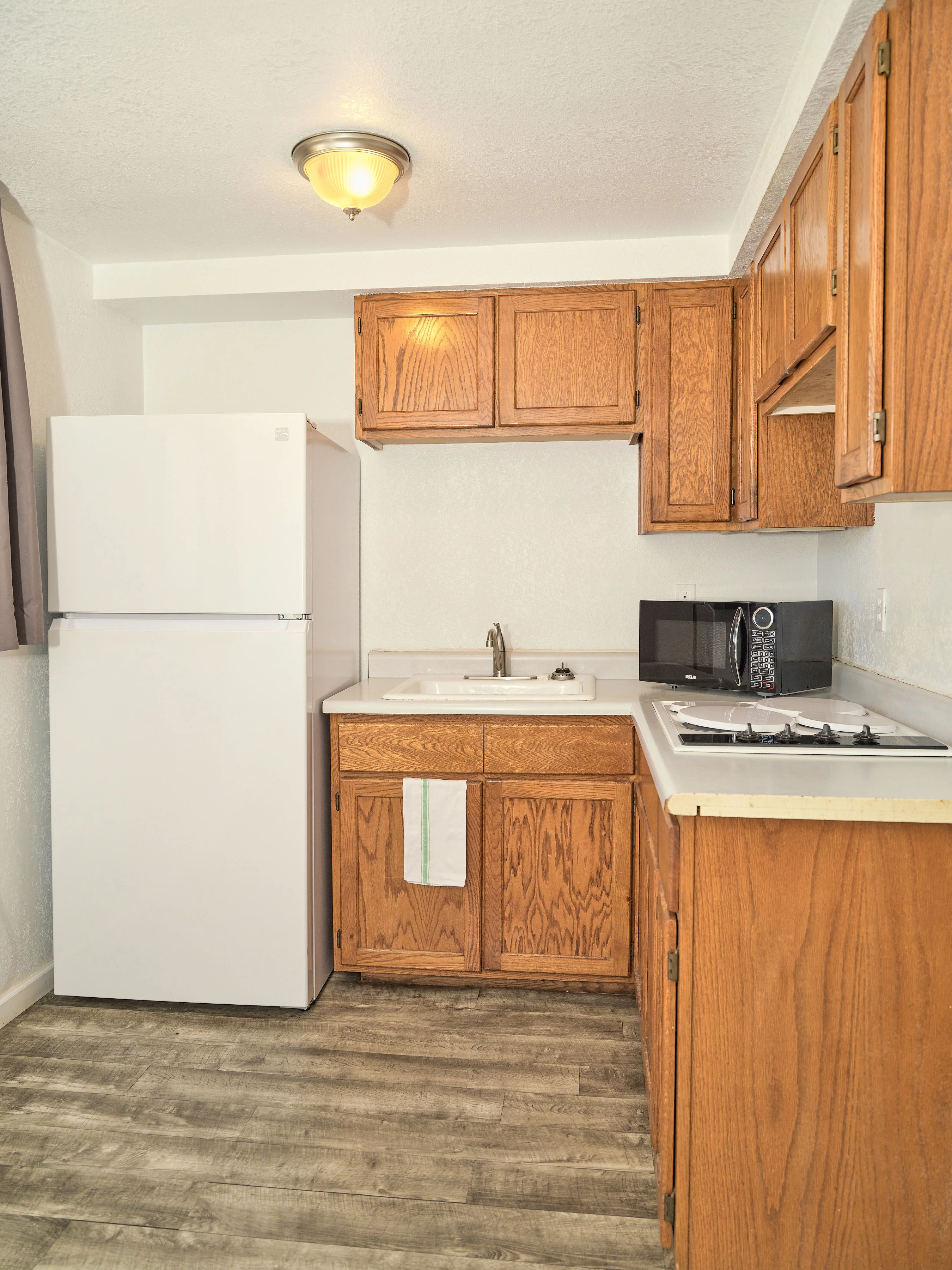 Kitchenette Setup